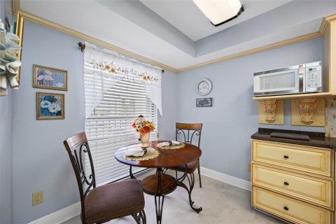 Copropriété à vendre à Clearwater, Floride: 2 chambres, 99.41 m2 № 2403500 - photo 6