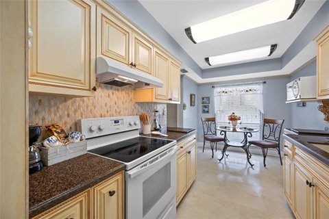 Copropriété à vendre à Clearwater, Floride: 2 chambres, 99.41 m2 № 2403500 - photo 12