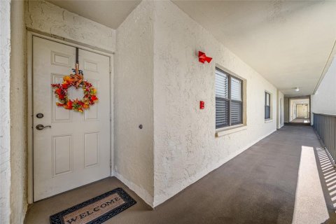 Copropriété à vendre à Clearwater, Floride: 2 chambres, 99.41 m2 № 2403500 - photo 4