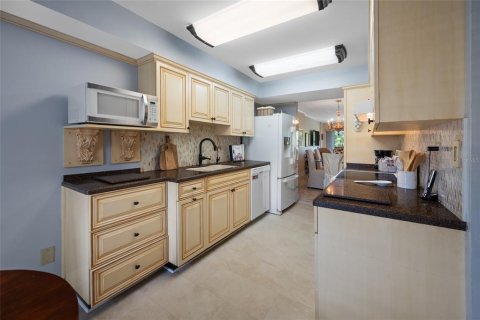 Copropriété à vendre à Clearwater, Floride: 2 chambres, 99.41 m2 № 2403500 - photo 9