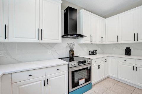 House in Parkland, Florida 4 bedrooms, 315.87 sq.m. № 2190214 - photo 24