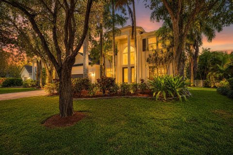 House in Parkland, Florida 4 bedrooms, 315.87 sq.m. № 2190214 - photo 6