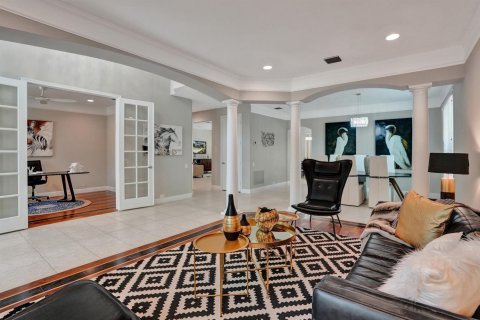 House in Parkland, Florida 4 bedrooms, 315.87 sq.m. № 2190214 - photo 9