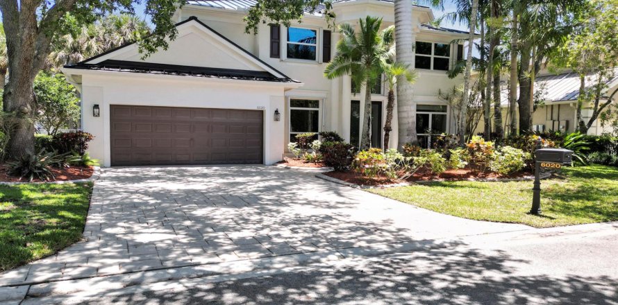 House in Parkland, Florida 4 bedrooms, 315.87 sq.m. № 2190214