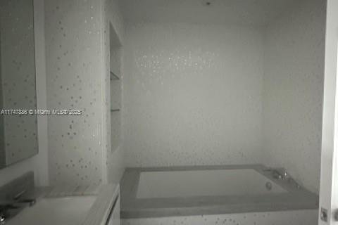 Купить кондоминиум в Санни-Айлс-Бич, Флорида 1 спальня, 104.52м2, № 1496036 - фото 28