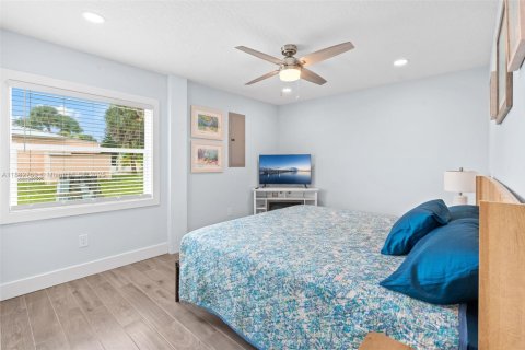 House in Grant-Valkaria, Florida 3 bedrooms, 173.91 sq.m. № 1931955 - photo 20