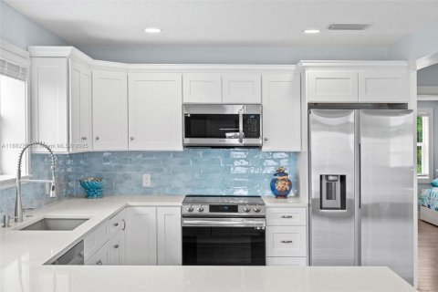 House in Grant-Valkaria, Florida 3 bedrooms, 173.91 sq.m. № 1931955 - photo 15