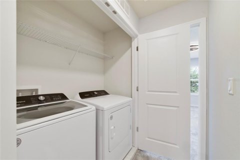 Touwnhouse à vendre à Winter Park, Floride: 3 chambres, 165.55 m2 № 2308796 - photo 18
