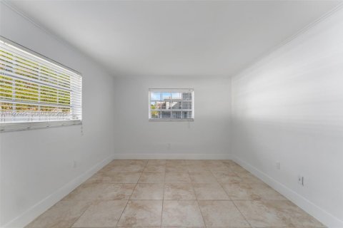 Condominio en venta en Key Biscayne, Florida, 2 dormitorios, 103.03 m2 № 1983923 - foto 7