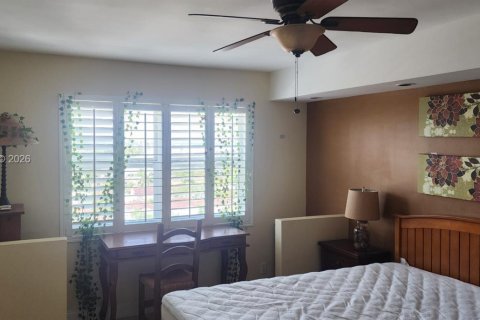 Condo in Fort Lauderdale, Florida, 1 bedroom  № 2068514 - photo 2