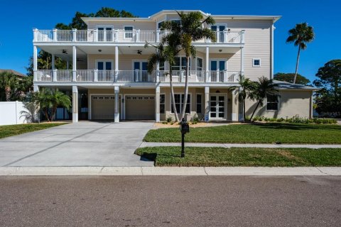 Villa ou maison à vendre à Palm Harbor, Floride: 4 chambres, 309.74 m2 № 2092091 - photo 2
