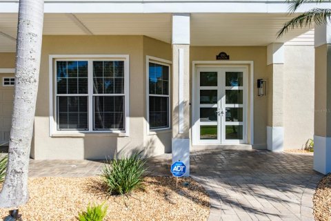 Villa ou maison à vendre à Palm Harbor, Floride: 4 chambres, 309.74 m2 № 2092091 - photo 3