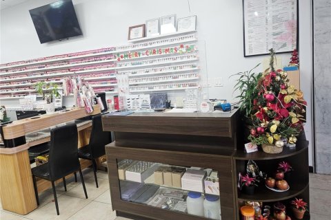 Commercial property in Doral, Florida № 1973680 - photo 5