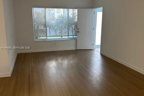 Apartment in Coral Gables, Florida 2 bedrooms, 97.55 sq.m. № 2000331 - photo 11