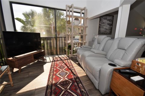 Copropriété à louer à Sarasota, Floride: 3 chambres, 164.9 m2 № 2298638 - photo 9