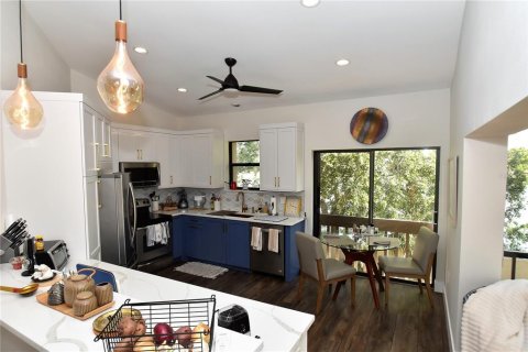 Copropriété à louer à Sarasota, Floride: 3 chambres, 164.9 m2 № 2298638 - photo 15