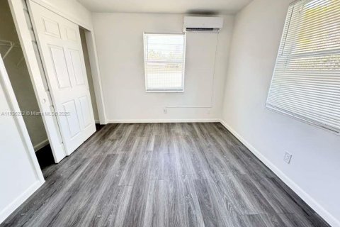 Casa en alquiler en Boynton Beach, Florida, 2 dormitorios № 1950476 - foto 12