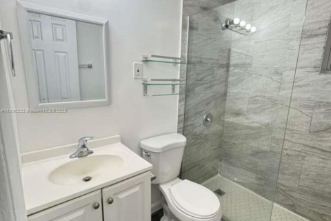 Casa en alquiler en Boynton Beach, Florida, 2 dormitorios № 1950476 - foto 14