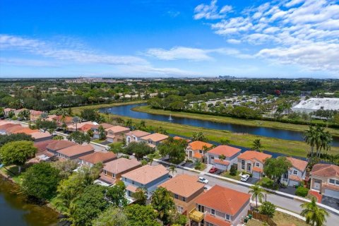 Villa ou maison à vendre à Davie, Floride: 3 chambres, 158.12 m2 № 1674980 - photo 5