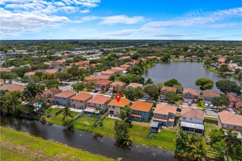 Villa ou maison à vendre à Davie, Floride: 3 chambres, 158.12 m2 № 1674980 - photo 6