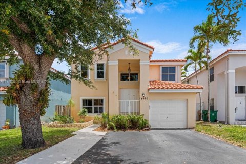 Villa ou maison à vendre à Davie, Floride: 3 chambres, 158.12 m2 № 1674980 - photo 1