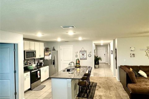 Villa ou maison à vendre à Zephyrhills, Floride: 3 chambres, 155.33 m2 № 2144711 - photo 5