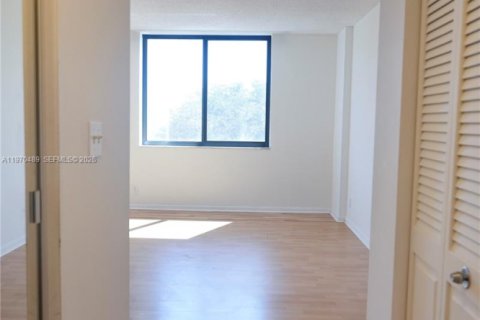 Condominio en venta en Hollywood, Florida, 2 dormitorios, 102.19 m2 № 2031271 - foto 20