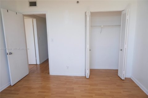 Condominio en venta en Hollywood, Florida, 2 dormitorios, 102.19 m2 № 2031271 - foto 7