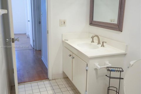 Condominio en venta en Hollywood, Florida, 2 dormitorios, 102.19 m2 № 2031271 - foto 11