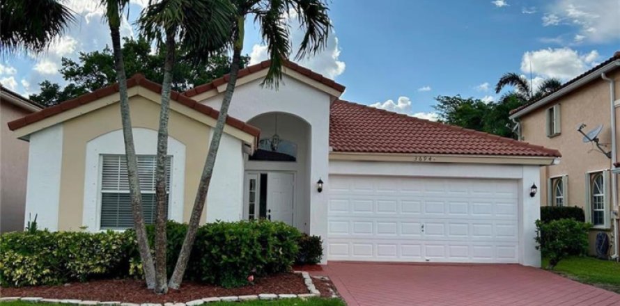 Casa en Wellington, Florida 3 dormitorios, 178.47 m2 № 2245863