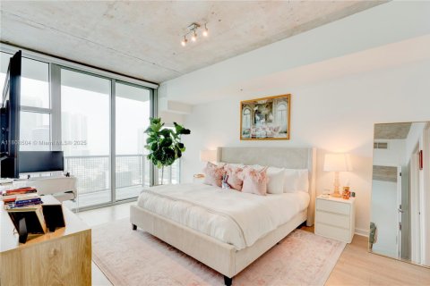 Condominio en venta en Miami, Florida, 2 dormitorios, 106.09 m2 № 1935787 - foto 10