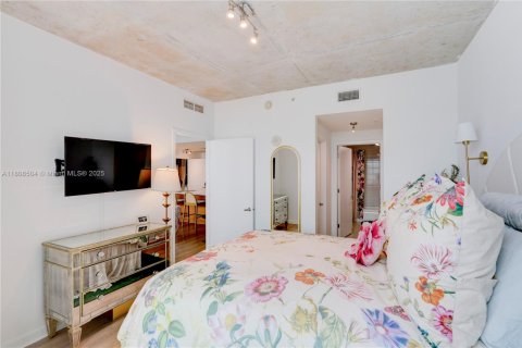 Condominio en venta en Miami, Florida, 2 dormitorios, 106.09 m2 № 1935787 - foto 12