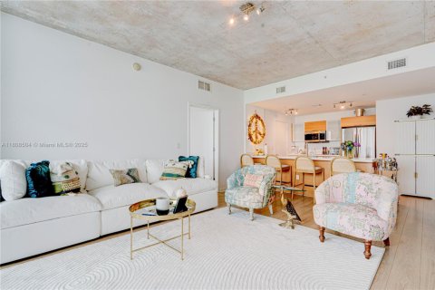 Condominio en venta en Miami, Florida, 2 dormitorios, 106.09 m2 № 1935787 - foto 6
