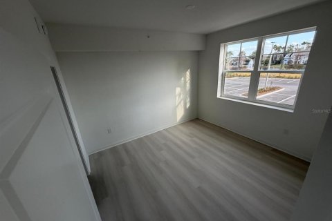 Condo in Orlando, Florida, 2 bedrooms № 2214168 - photo 13