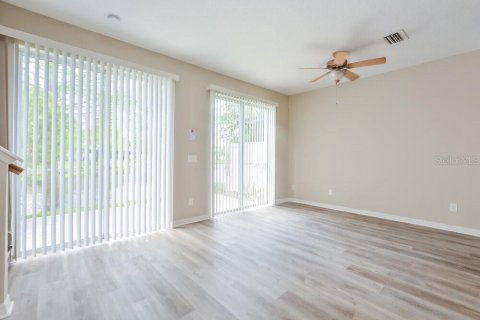 Touwnhouse à louer à Winter Springs, Floride: 2 chambres, 136.19 m2 № 2415525 - photo 5