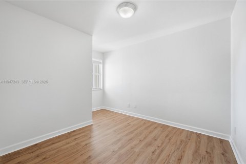 Townhouse in Miramar, Florida 3 bedrooms, 134.71 sq.m. № 2003125 - photo 21