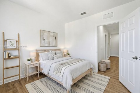 Townhouse in Miramar, Florida 3 bedrooms, 134.71 sq.m. № 2003125 - photo 29