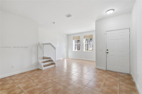 Townhouse in Miramar, Florida 3 bedrooms, 134.71 sq.m. № 2003125 - photo 7