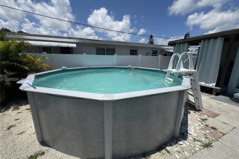 Casa en venta en Hollywood, Florida, 2 dormitorios, 78.13 m2 № 2183656 - foto 22