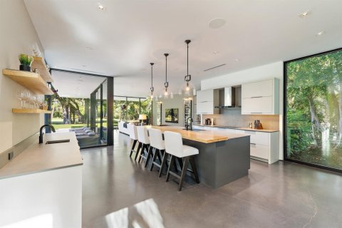 House in Jupiter Island, Florida 5 bedrooms, 508.92 sq.m. № 2260320 - photo 12