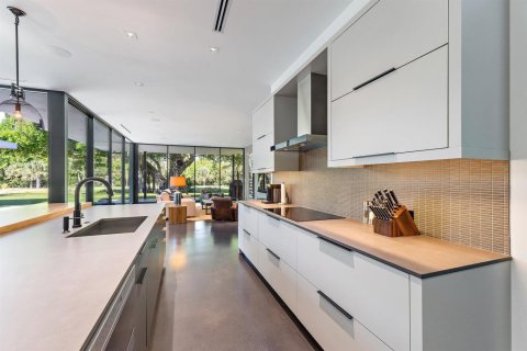 House in Jupiter Island, Florida 5 bedrooms, 508.92 sq.m. № 2260320 - photo 15