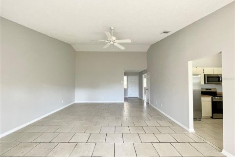 Duplex in Winter Park, Florida 2 bedrooms, 126.53 sq.m. № 1819542 - photo 3