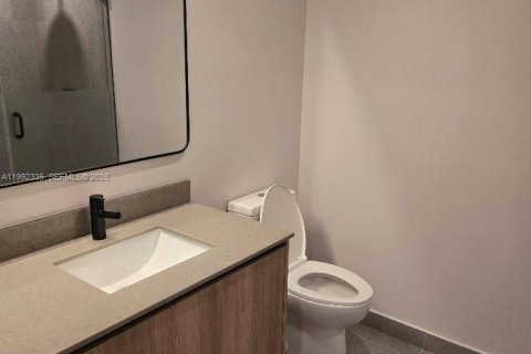 Condominio en alquiler en Miami, Florida, 1 dormitorio № 2053139 - foto 9