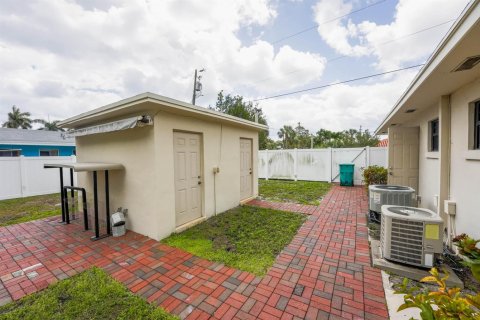 Immobilier commercial à vendre à Boynton Beach, Floride № 2146132 - photo 3