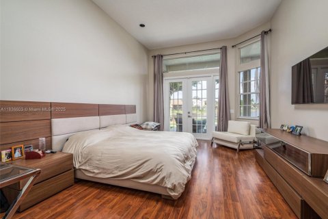 Villa ou maison à louer à Weston, Floride: 5 chambres, 264.96 m2 № 1820278 - photo 11