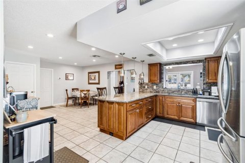 Casa en venta en Tampa, Florida, 4 dormitorios, 199.55 m2 № 2195795 - foto 10