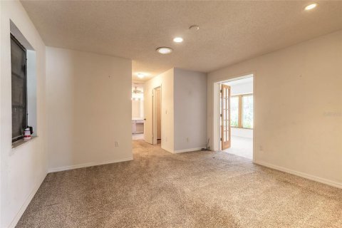House in Edgewater, Florida 3 bedrooms, 257.8 sq.m. № 1840648 - photo 13
