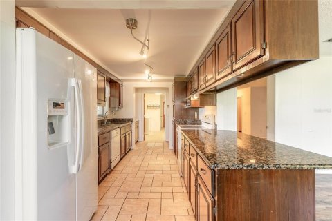 House in Edgewater, Florida 3 bedrooms, 257.8 sq.m. № 1840648 - photo 30
