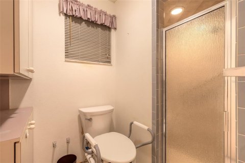 House in Edgewater, Florida 3 bedrooms, 257.8 sq.m. № 1840648 - photo 19