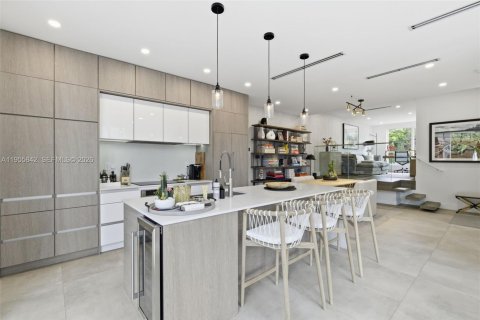 Adosado en alquiler en Key Biscayne, Florida, 4 dormitorios, 222.97 m2 № 2011769 - foto 8